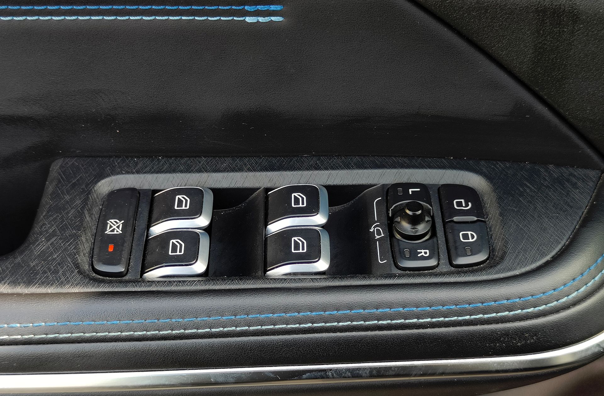 Lynk & Co 01 1.5 PHEV - foto 22