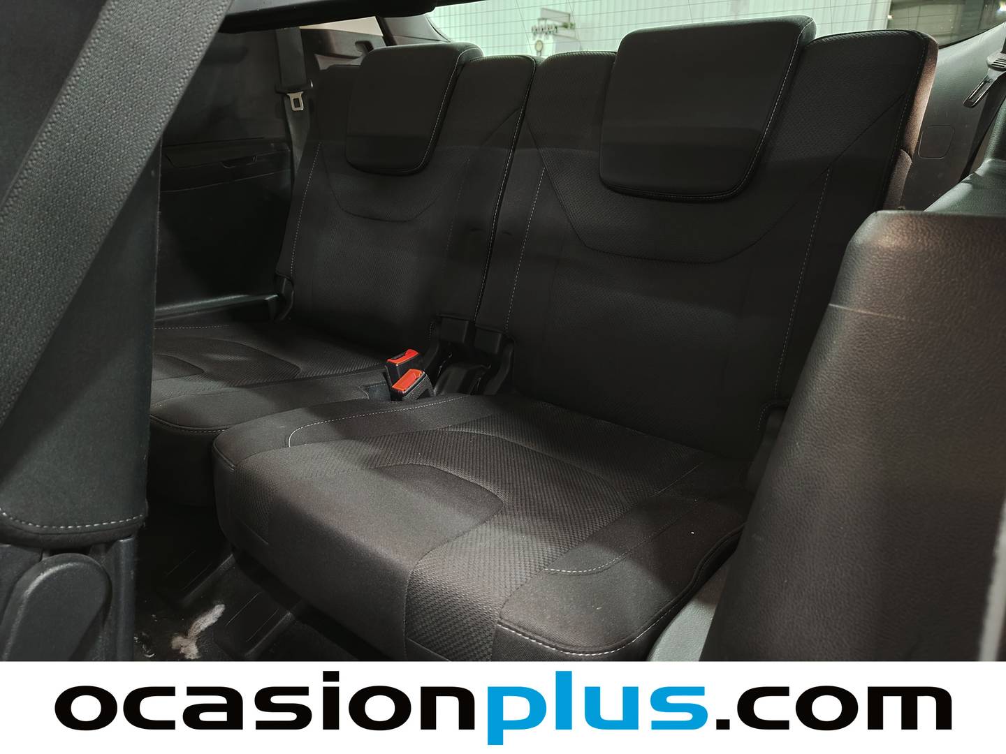 Extras y acabados del Ford S-MAX Ford S-Max 2.5 Duratec Atkinson PHEV Titanium Auto (190 CV) 7 Plazas