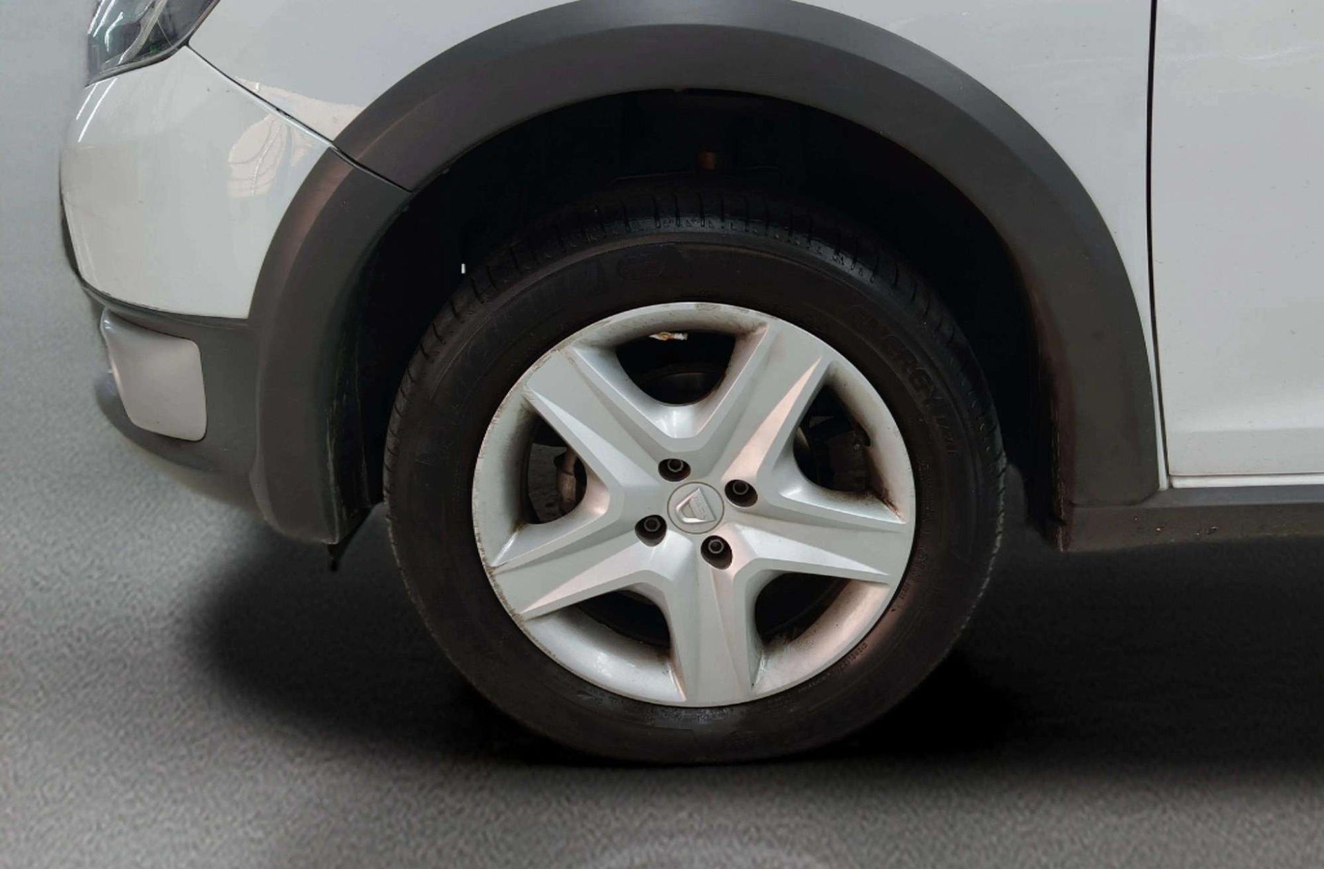 Dacia Sandero Stepway TCe - foto 29
