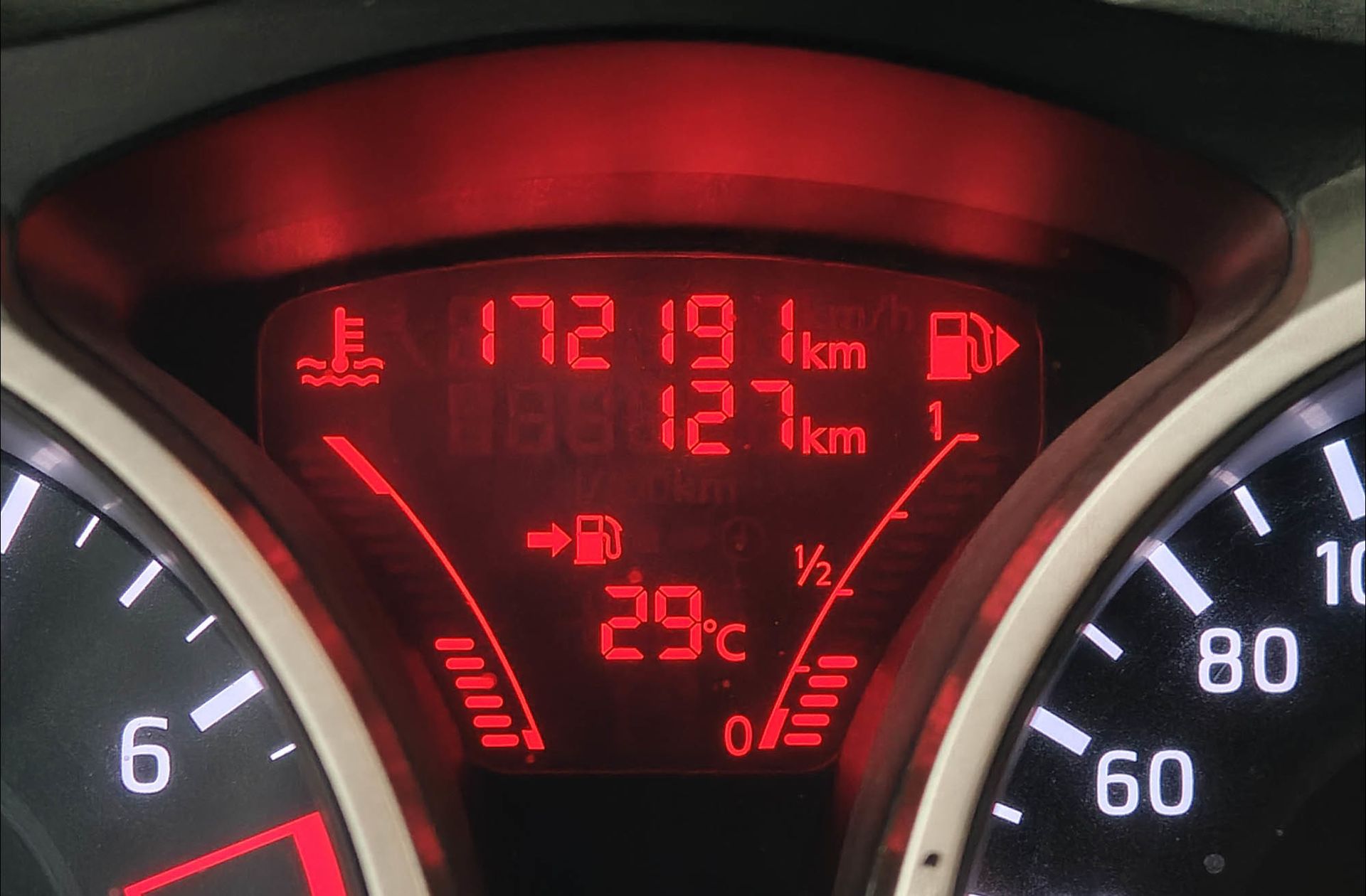 Nissan Juke 1.2 DIG-T N-TEC 4x2 - foto 9