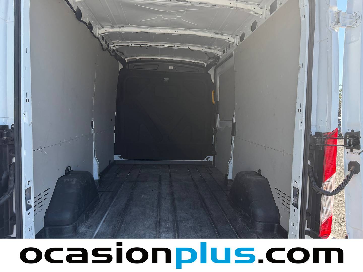Foto asientos delanteros Ford Transit Ford Transit Furgon 350 L3H2 Trend (130 CV)