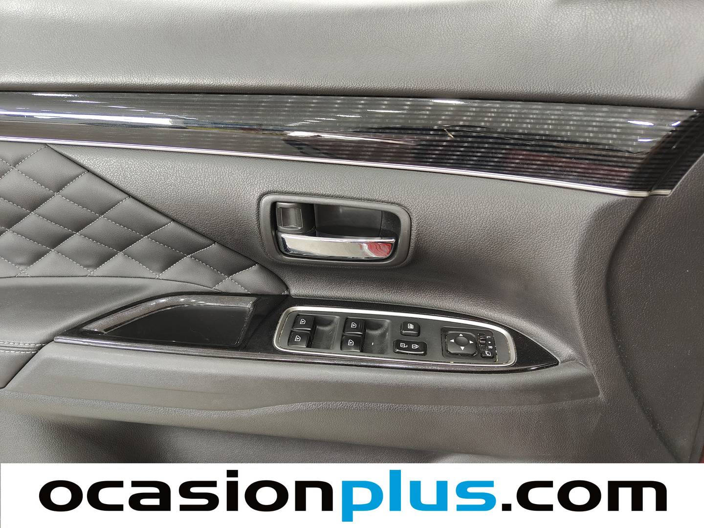 Mitsubishi Outlander Mitsubishi Outlander 2.4 PHEV Kaiteki 4WD Auto (224 CV) de segunda mano