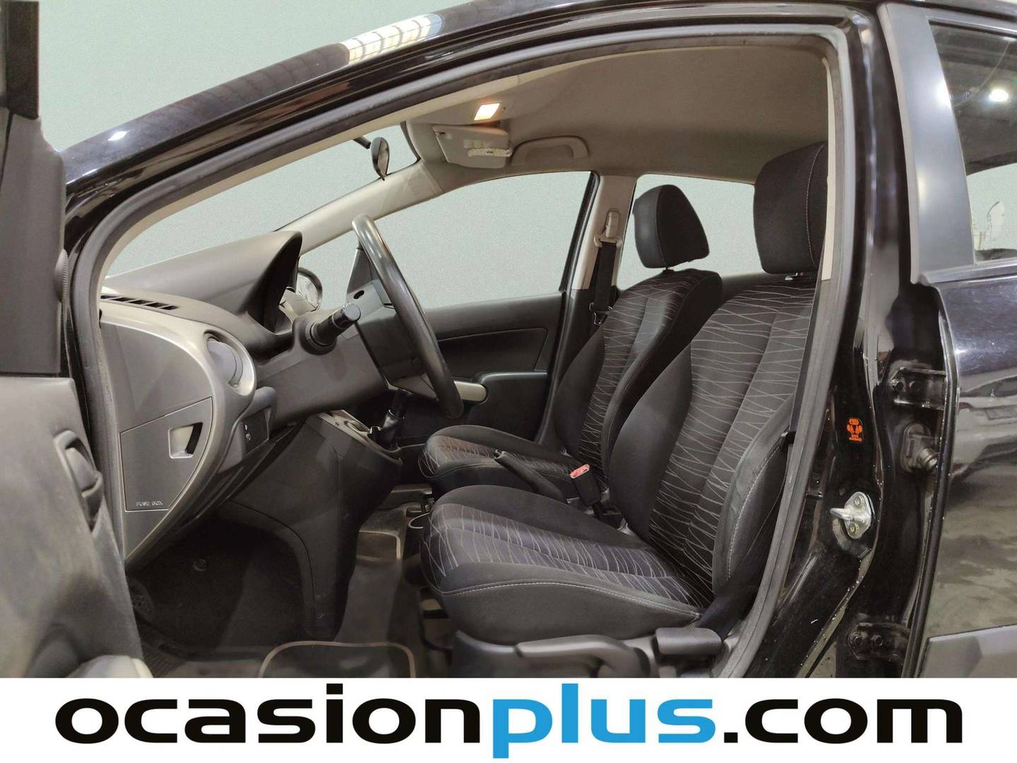 Foto asientos delanteros Mazda Mazda2 Mazda Mazda 2 1.3 Active+ (86 CV)