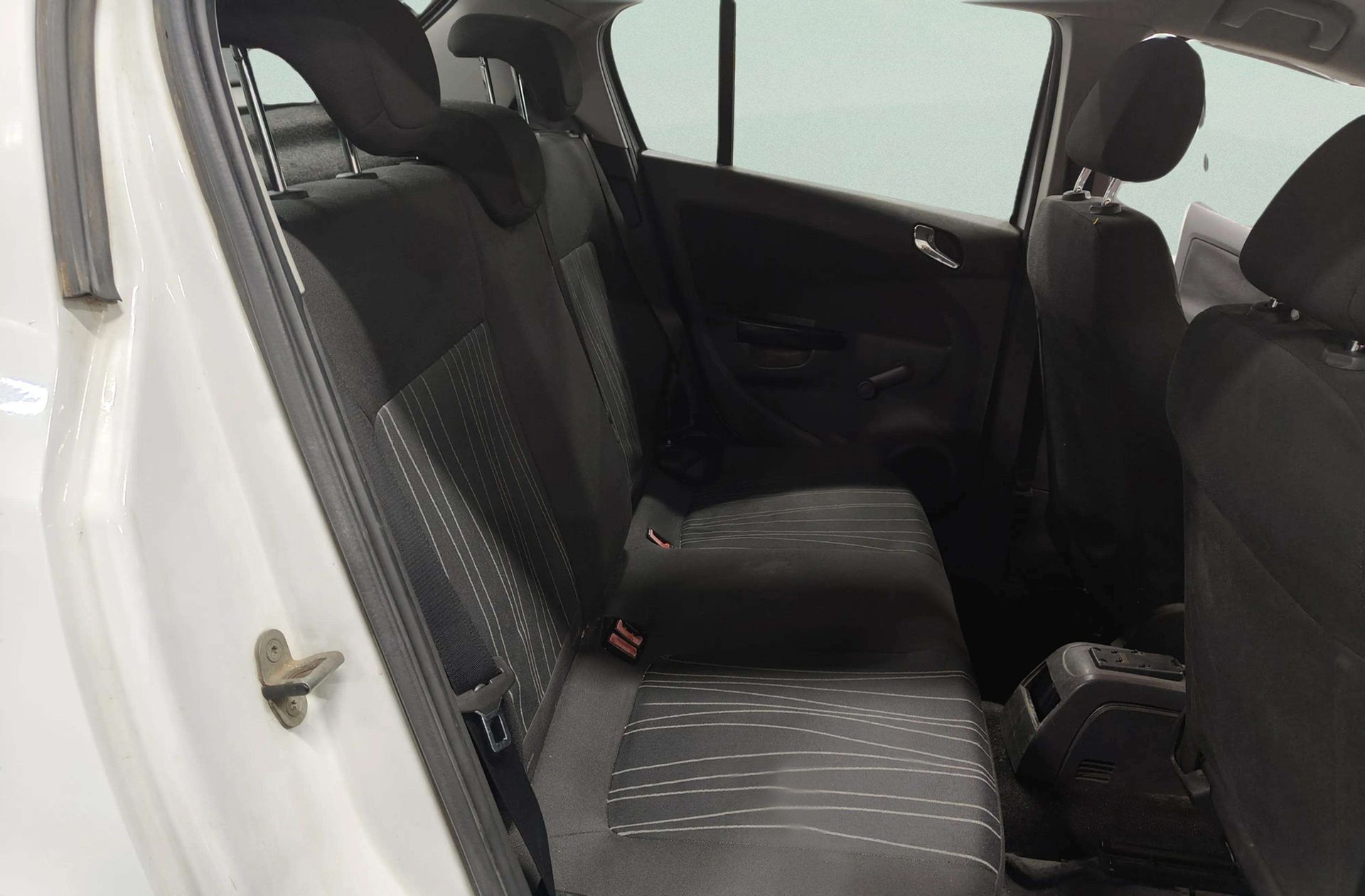 Opel Corsa 1.3 CDTI Enjoy - foto 13