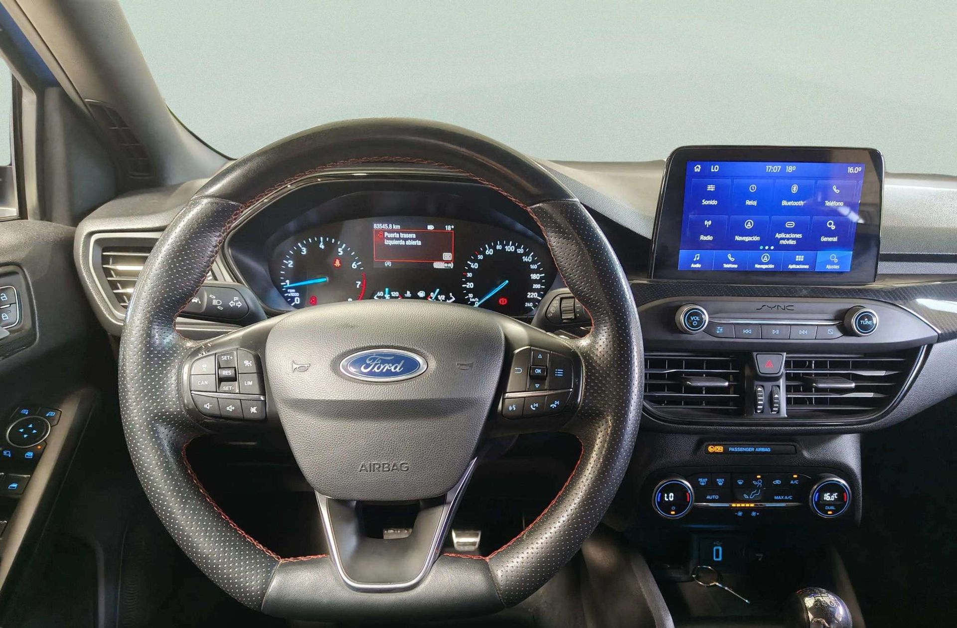 Ford Focus 1.0 EcoBoost ST-Line - foto 21