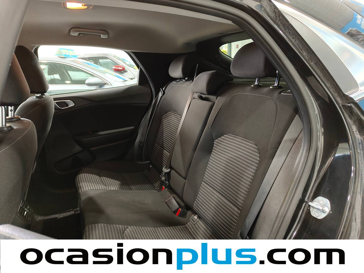 Foto asientos traseros KIA XCeed KIA XCeed 1.0 T-GDi Drive (100 CV)