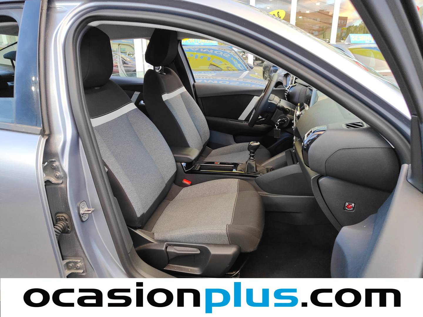 Foto Citroën C4 X Citroen C4 X PureTech 100 S&S 6v You (102 CV)