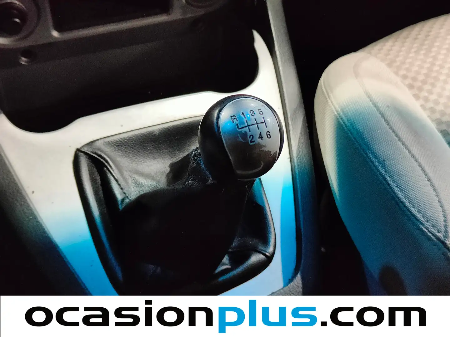 Foto SsangYong Rodius Ssangyong Rodius D22T Premium (178 CV) 7 Plazas