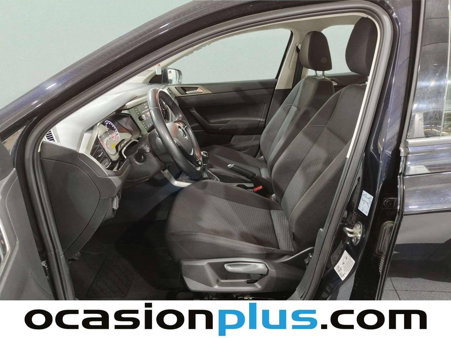 Foto asientos delanteros Volkswagen Polo Volkswagen Polo Advance 1.0 TSI (95 CV)