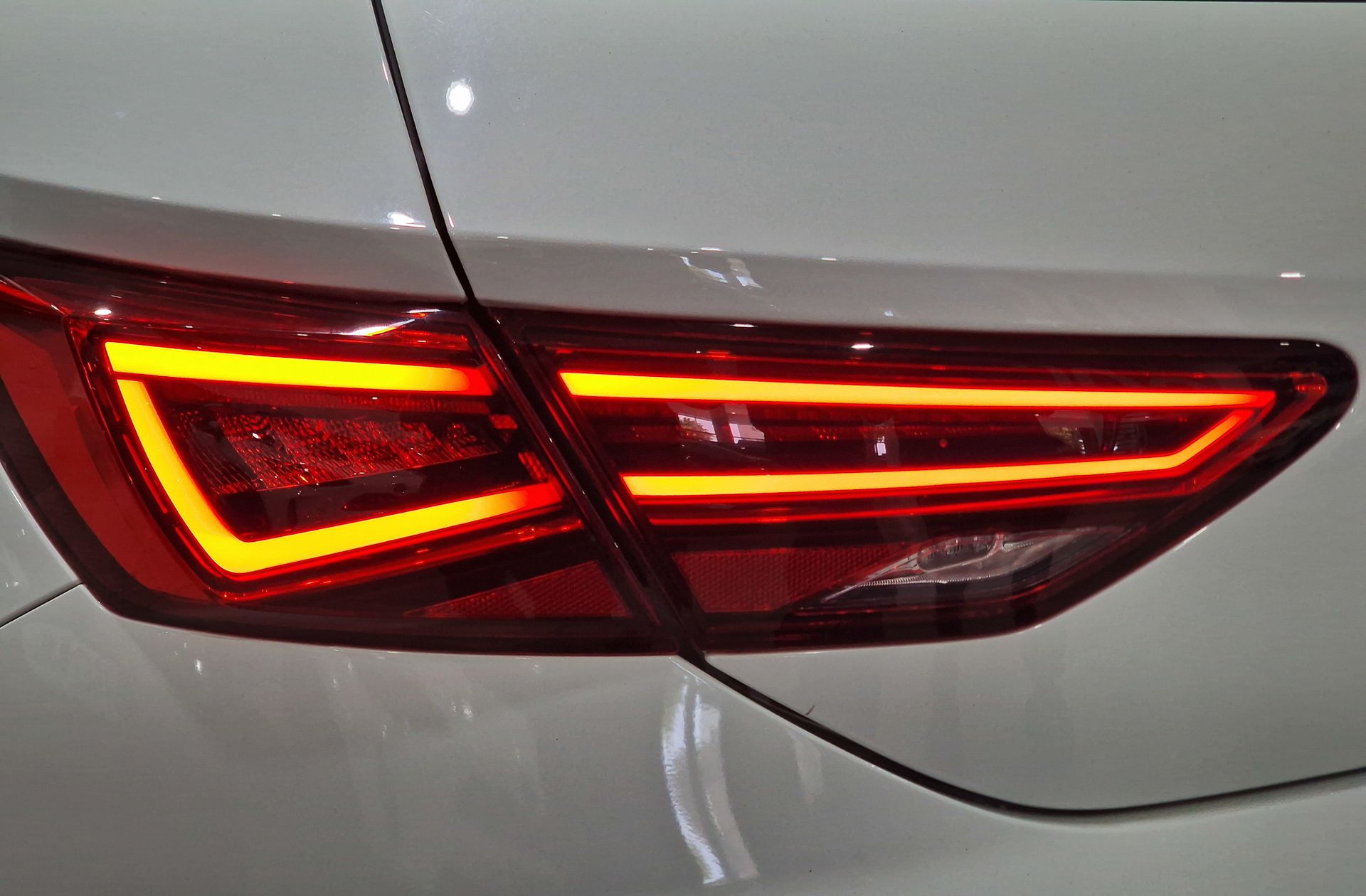 SEAT León 2.0 TSI Cupra DSG - foto 18