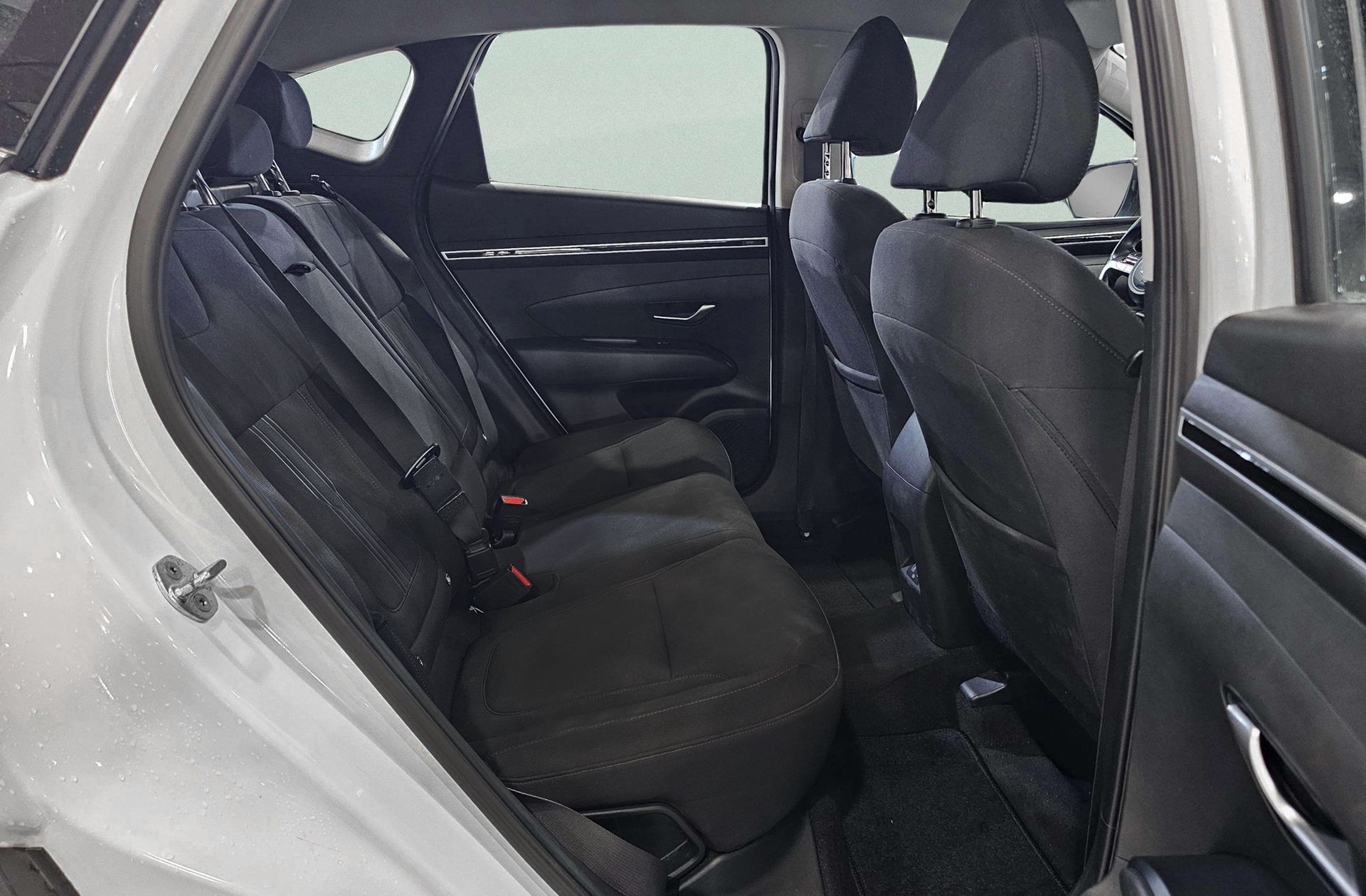 Hyundai Tucson 1.6 CRDi Maxx - foto 17