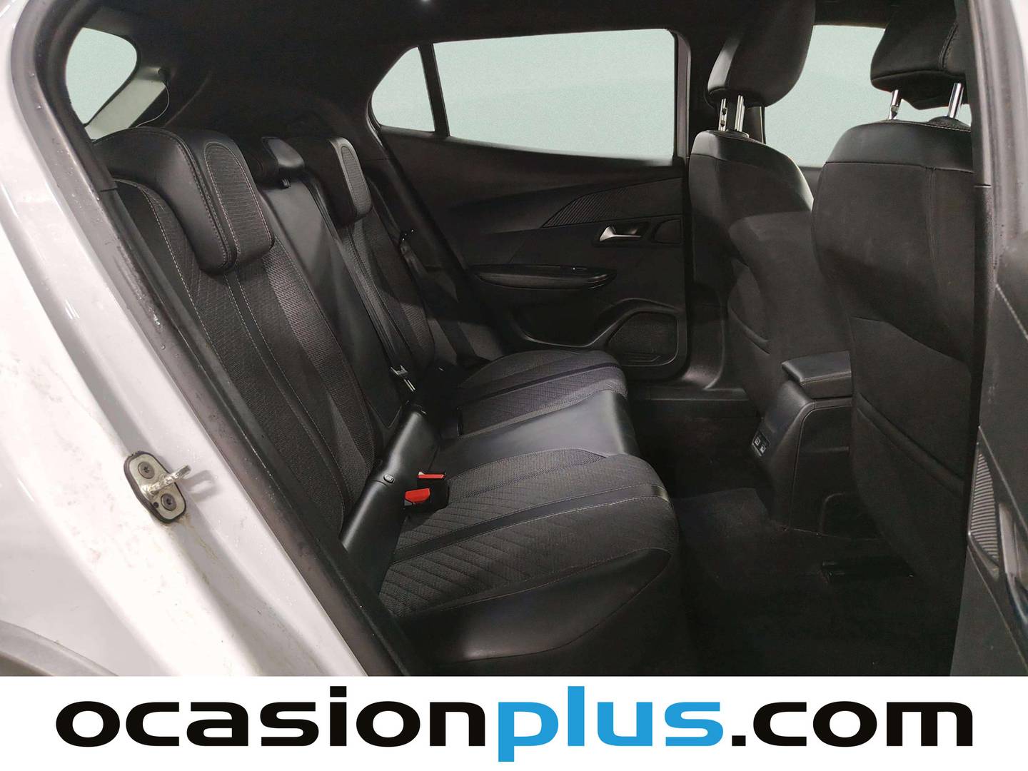 Peugeot 2008 Peugeot 2008 PureTech 130 S&S Allure EAT8 (130 CV) de segunda mano