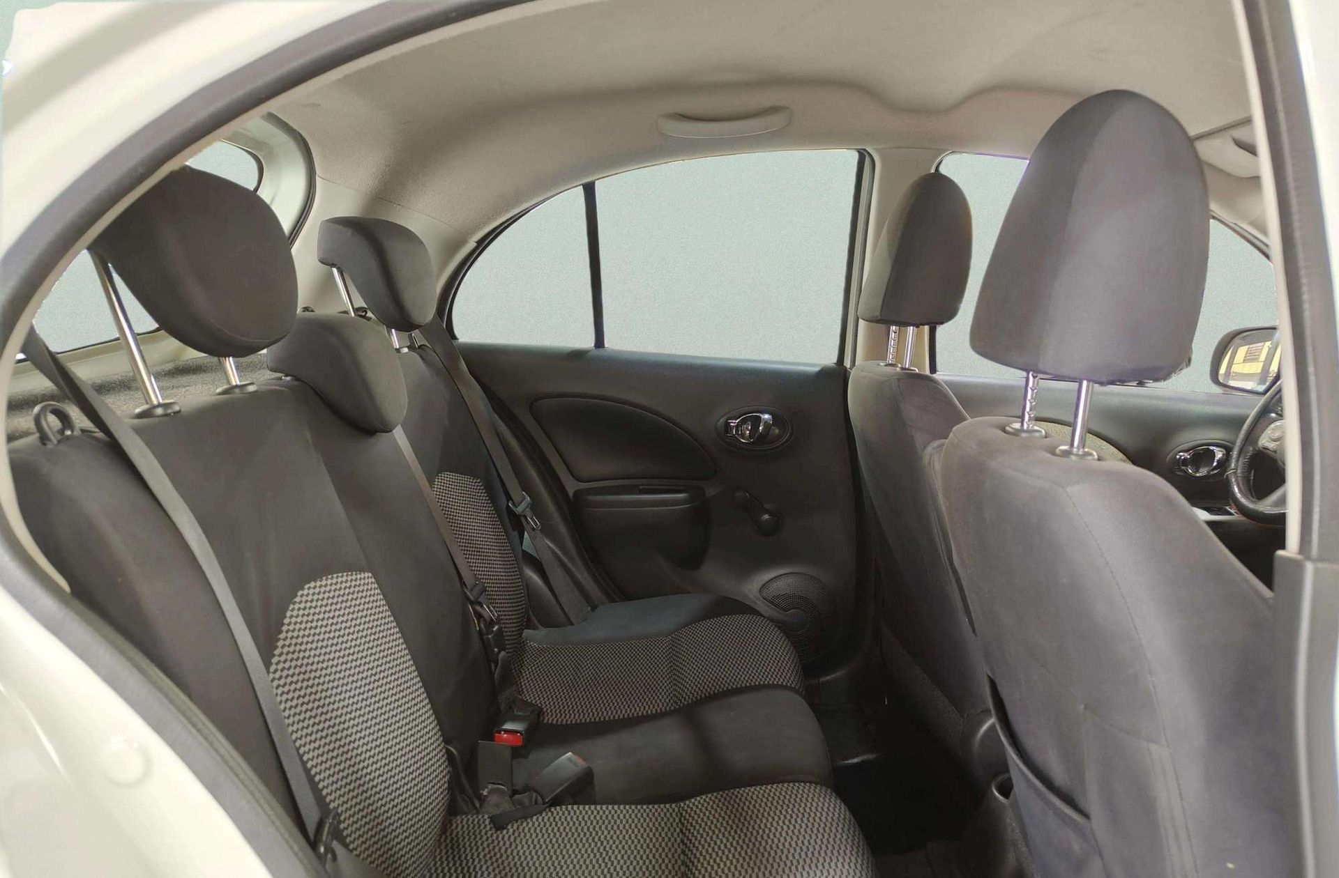 Nissan Micra 1.2G Acenta - foto 13