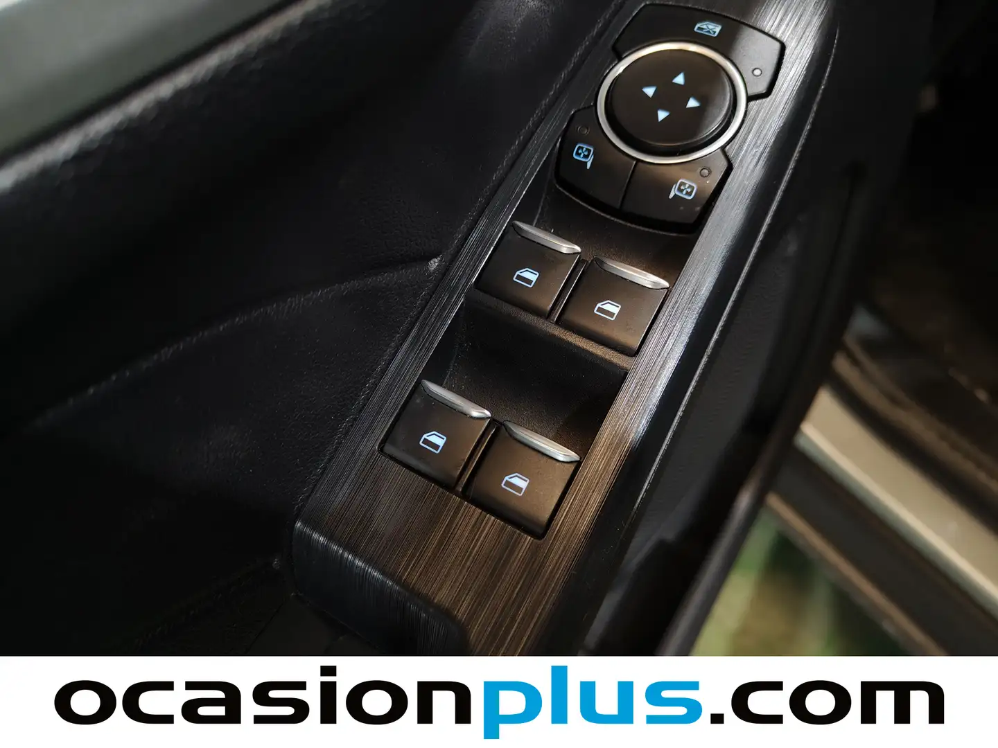 Foto Ford Kuga Ford Kuga 1.5 EcoBlue Trend (120 CV)