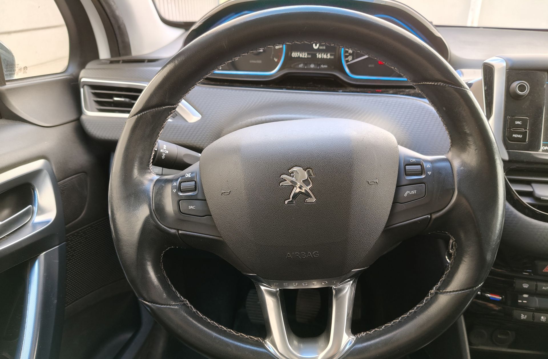 Peugeot 2008 PureTech 130 Allure - foto 21