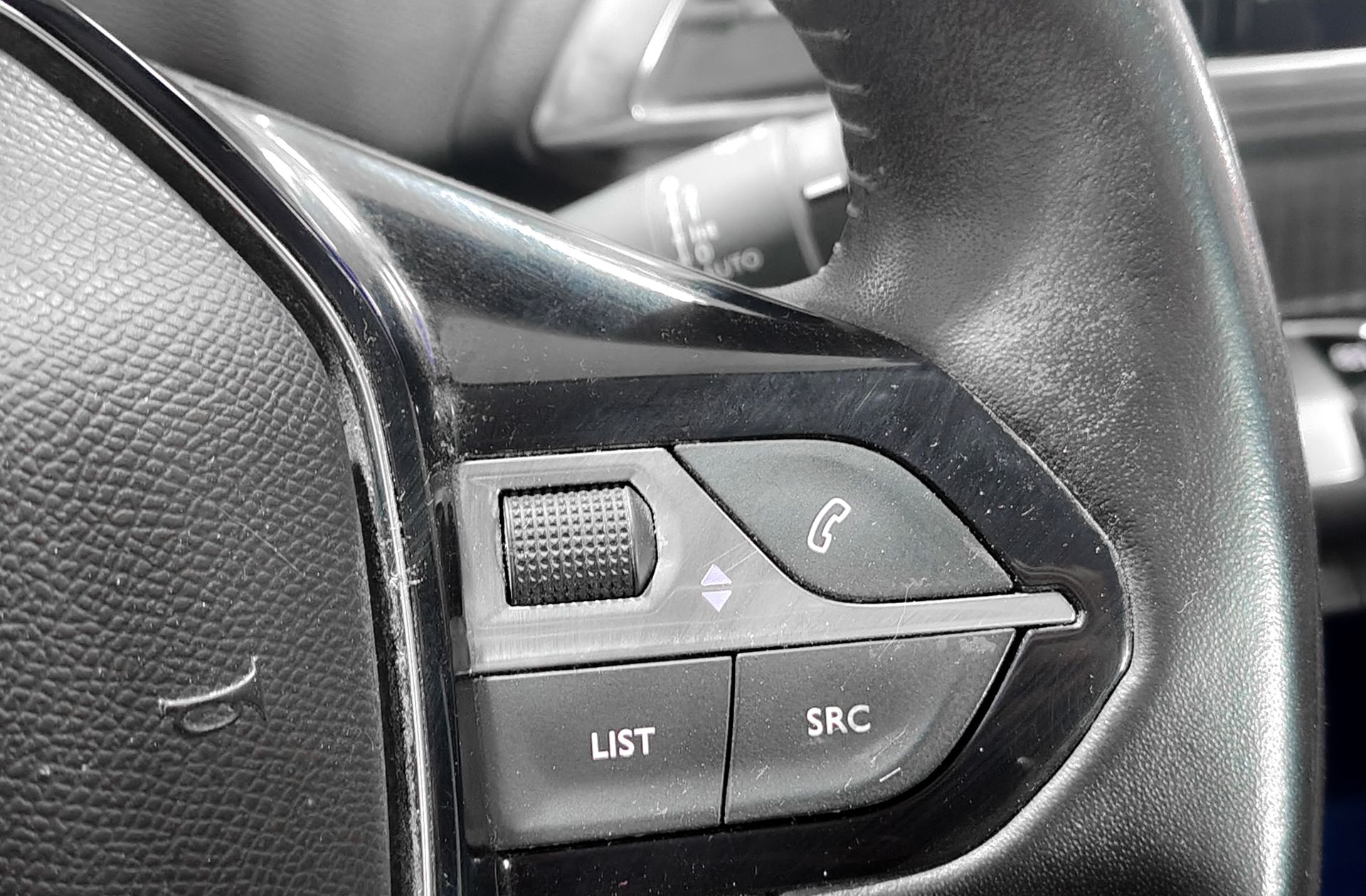 Peugeot 3008 PureTech 130 Active Pack - foto 26