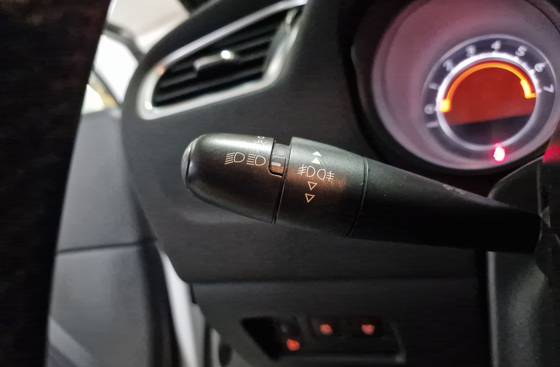 Citroën C4 1.4 VTi Tonic - foto 19