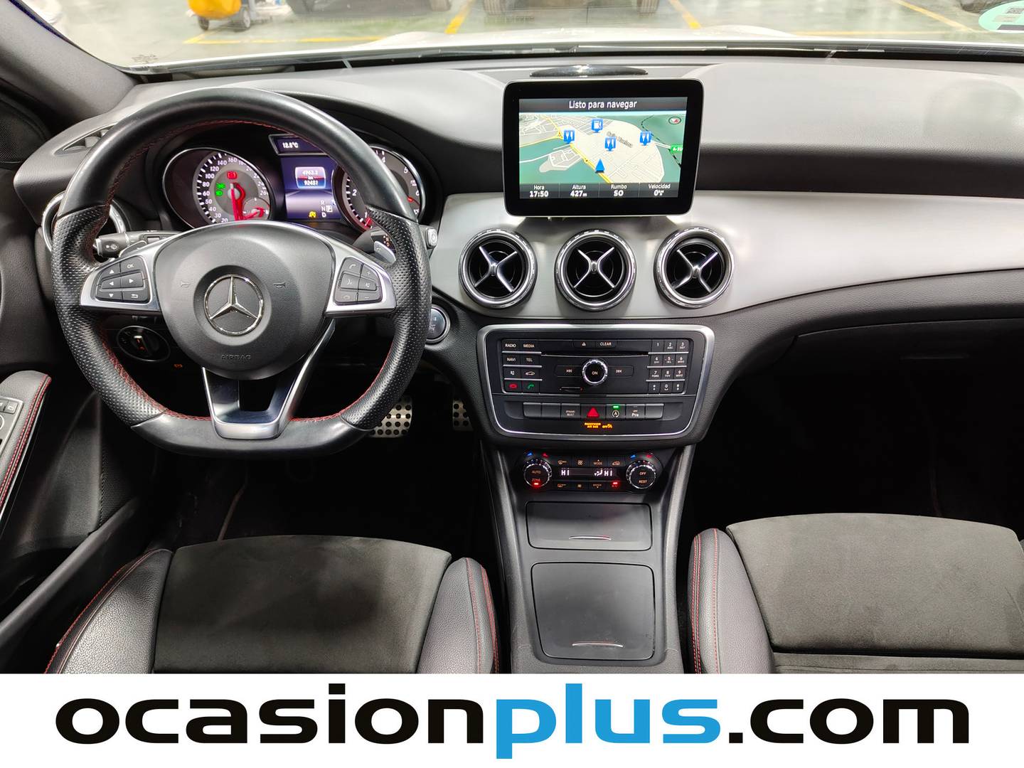 Foto Mercedes GLA Mercedes GLA GLA 200 d AMG Line 100 kW (136 CV)