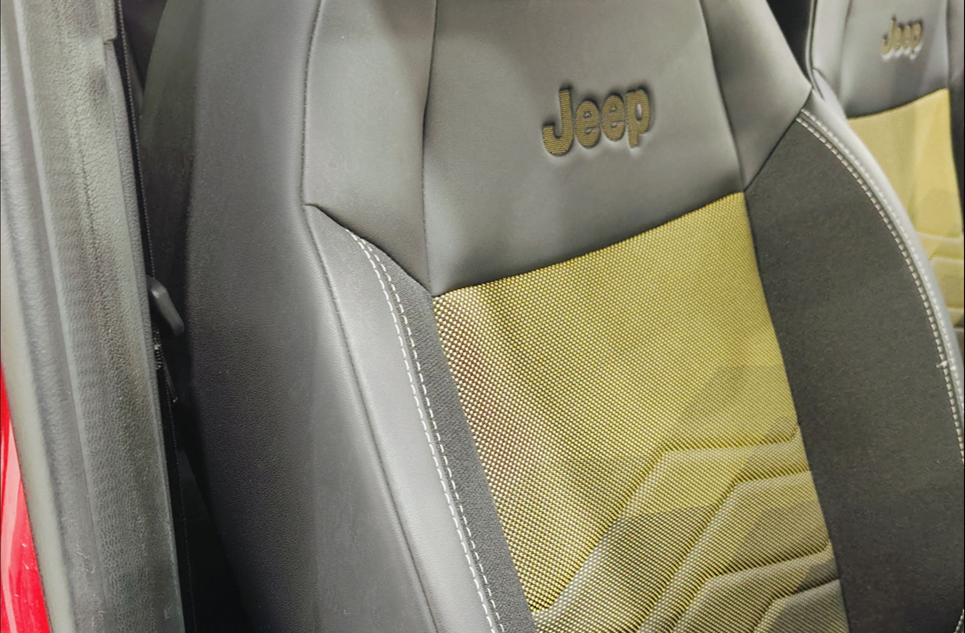 Jeep Avenger 1.2 G Summit - foto 7