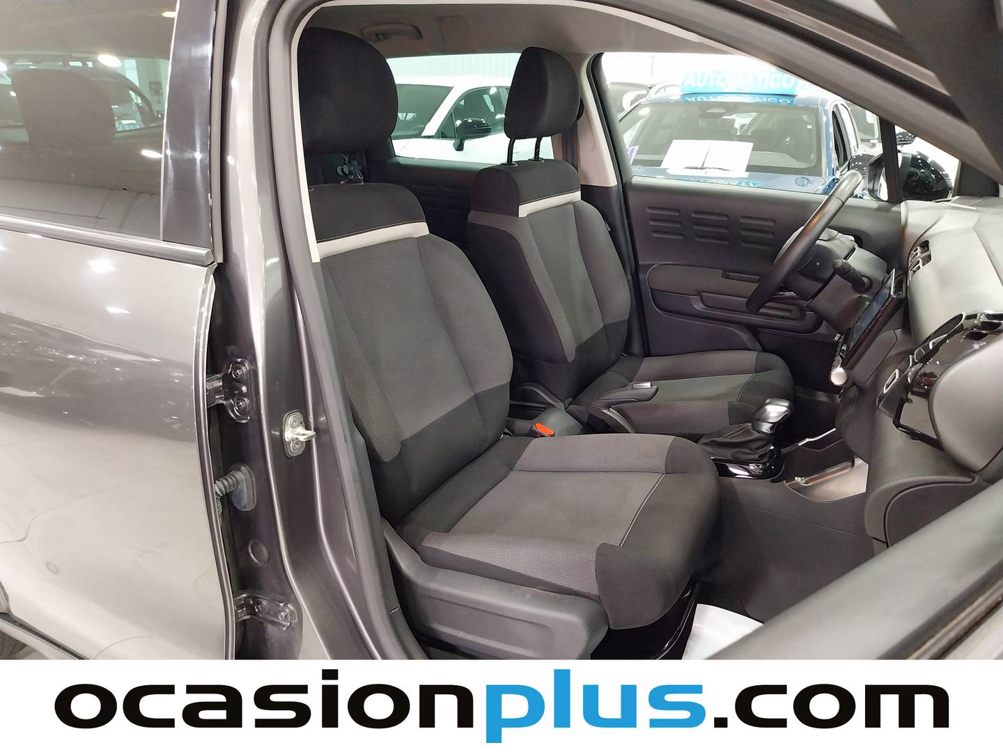 Foto Citroën C3 Aircross Citroen C3 Aircross PureTech 130 Shine Pack EAT6 (131 CV)