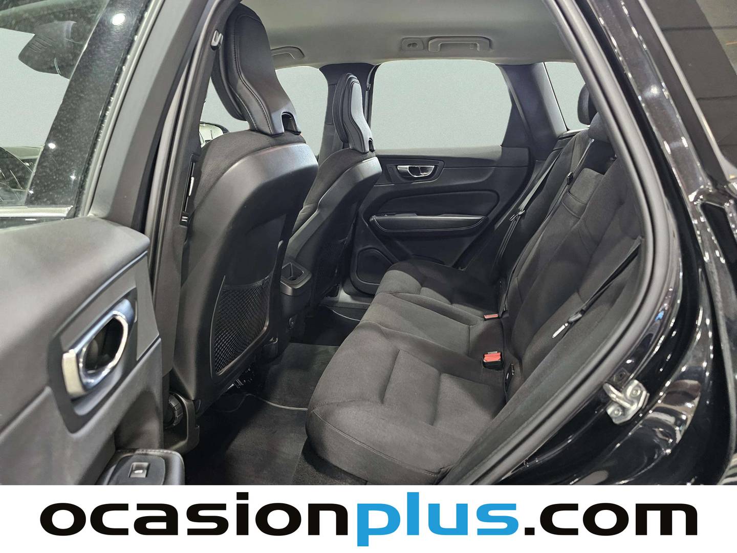 Foto asientos traseros Volvo XC60 Volvo XC60 D Momentum Pro Auto (197 CV)