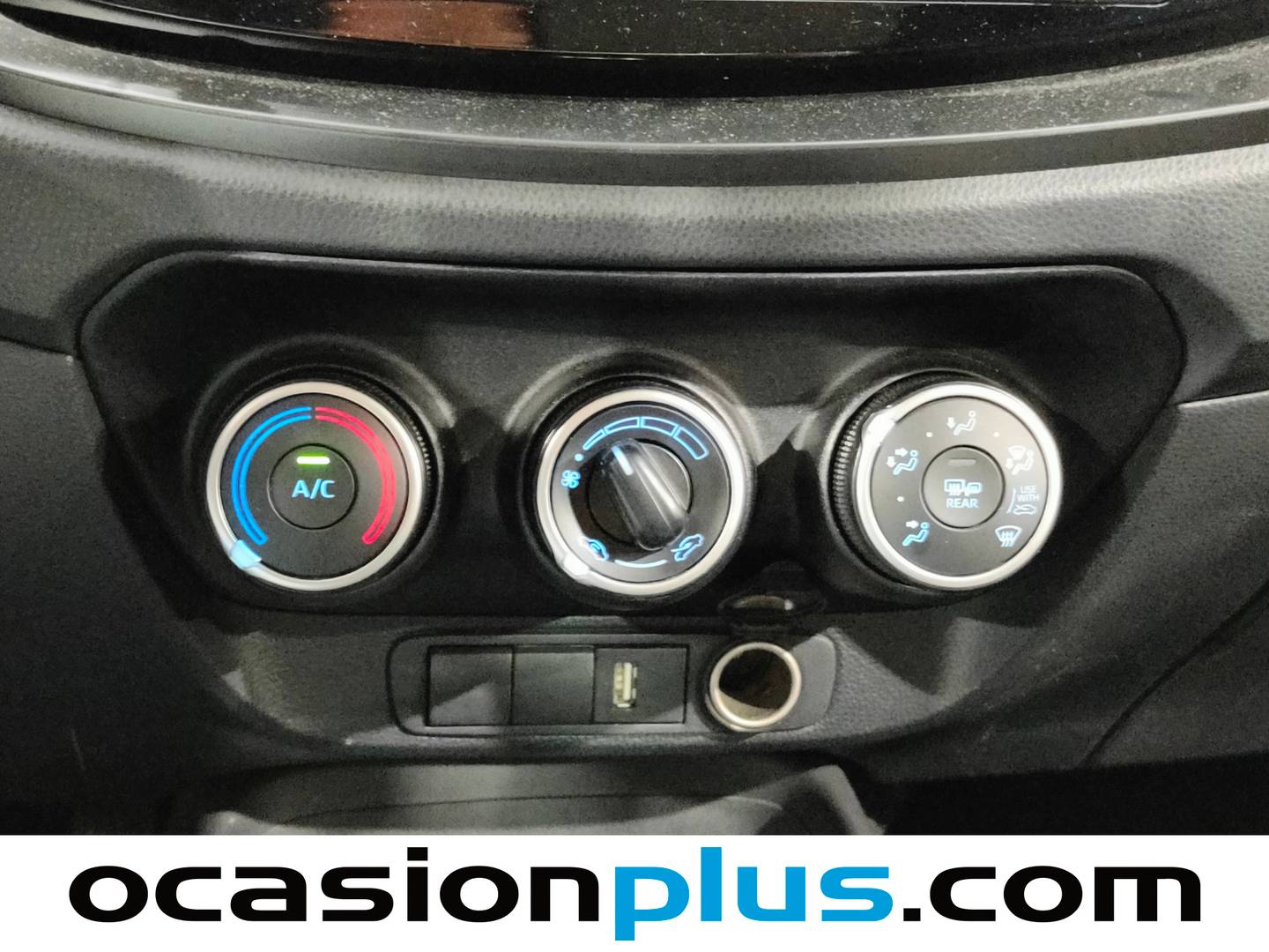 Foto Toyota Aygo X Cross Toyota Aygo X Cross 1.0 VVT-I Play  (72 CV)