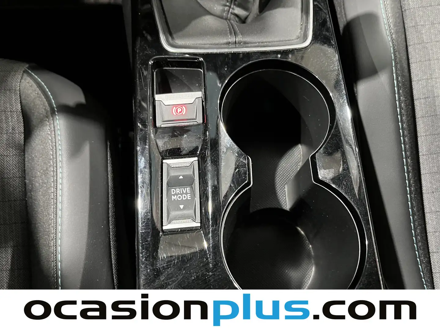 Foto Peugeot 2008 Peugeot 2008 PureTech 100 S&S Allure (100 CV)