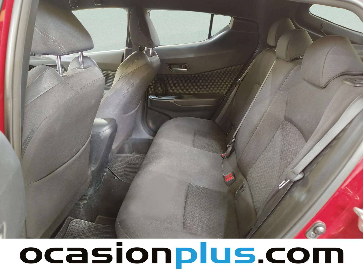 Foto asientos traseros Toyota C-HR Toyota C-HR 1.8 125H Advance (122 CV)