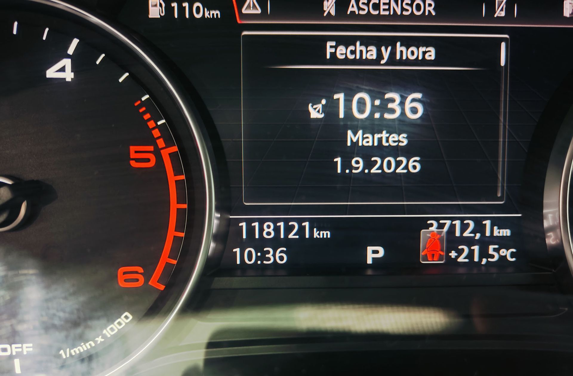 Audi A4 Avant S line 2.0 TDI S tronic - foto 9