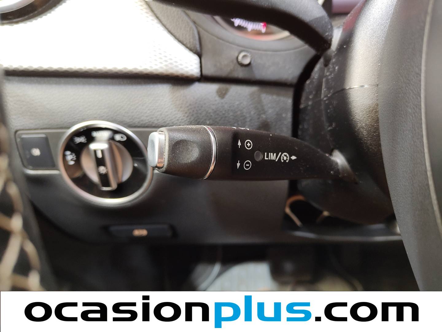 Equipamiento del Mercedes Clase B Mercedes Clase B B 180 d (109 CV)