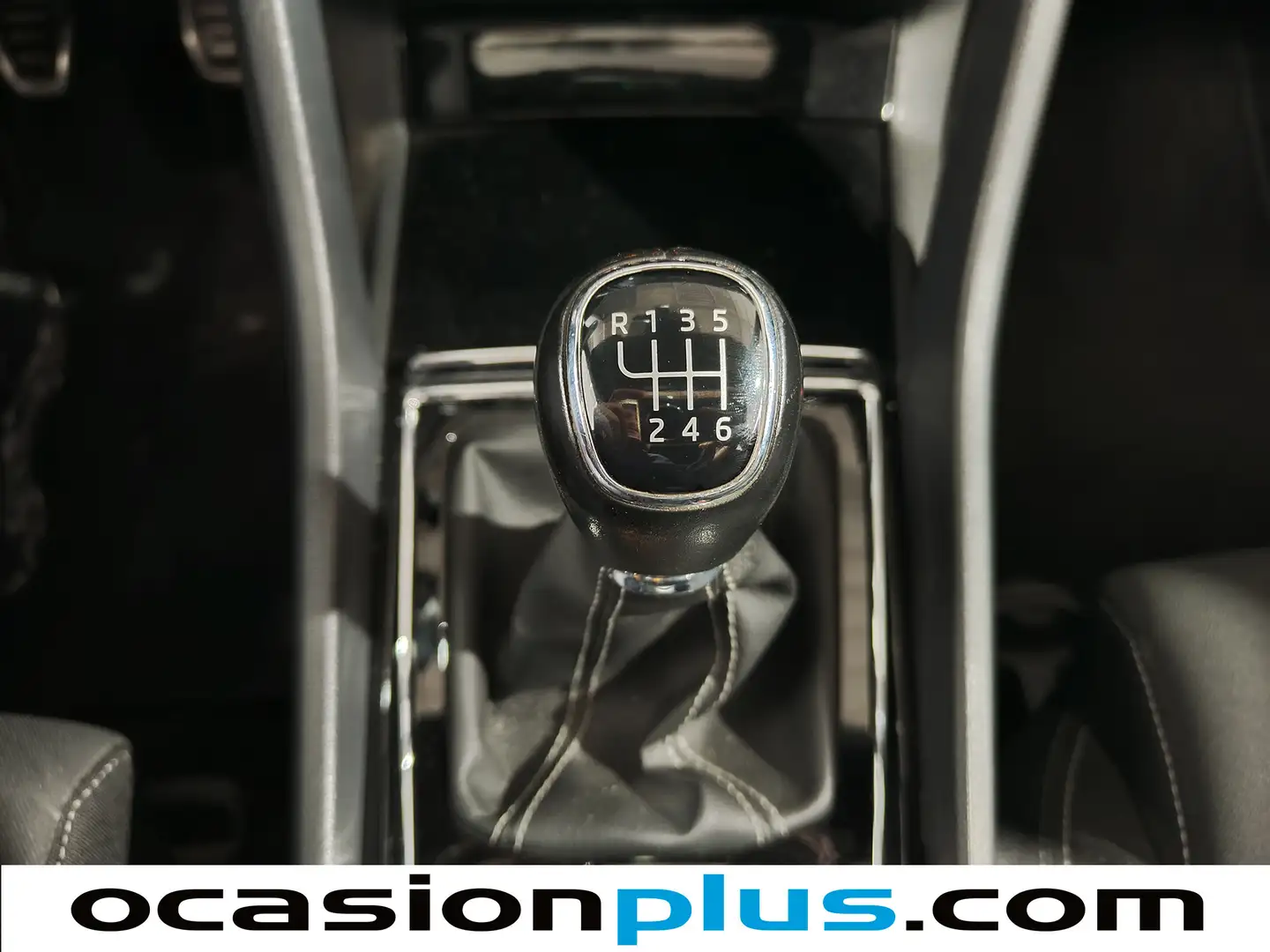 Foto Skoda Karoq Skoda Karoq 1.5 TSI Sportline  (150 CV)