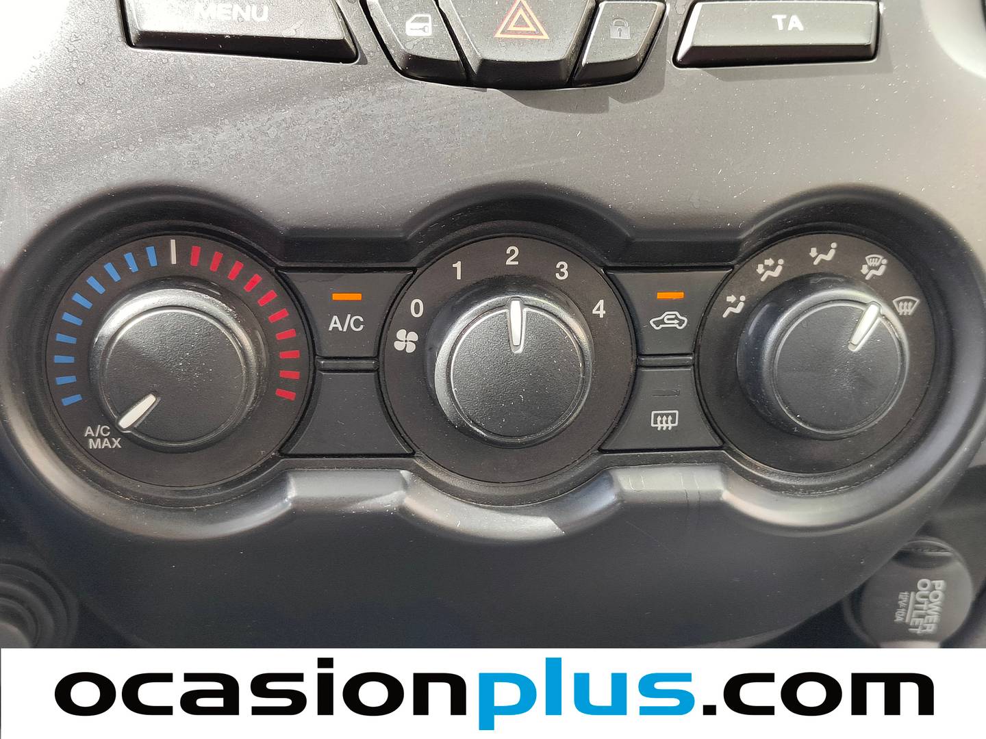 Equipamiento del Ford Ranger Ford Ranger Pickup 2.2 TDCi Doble Cabina XL 4x4 (150 CV)