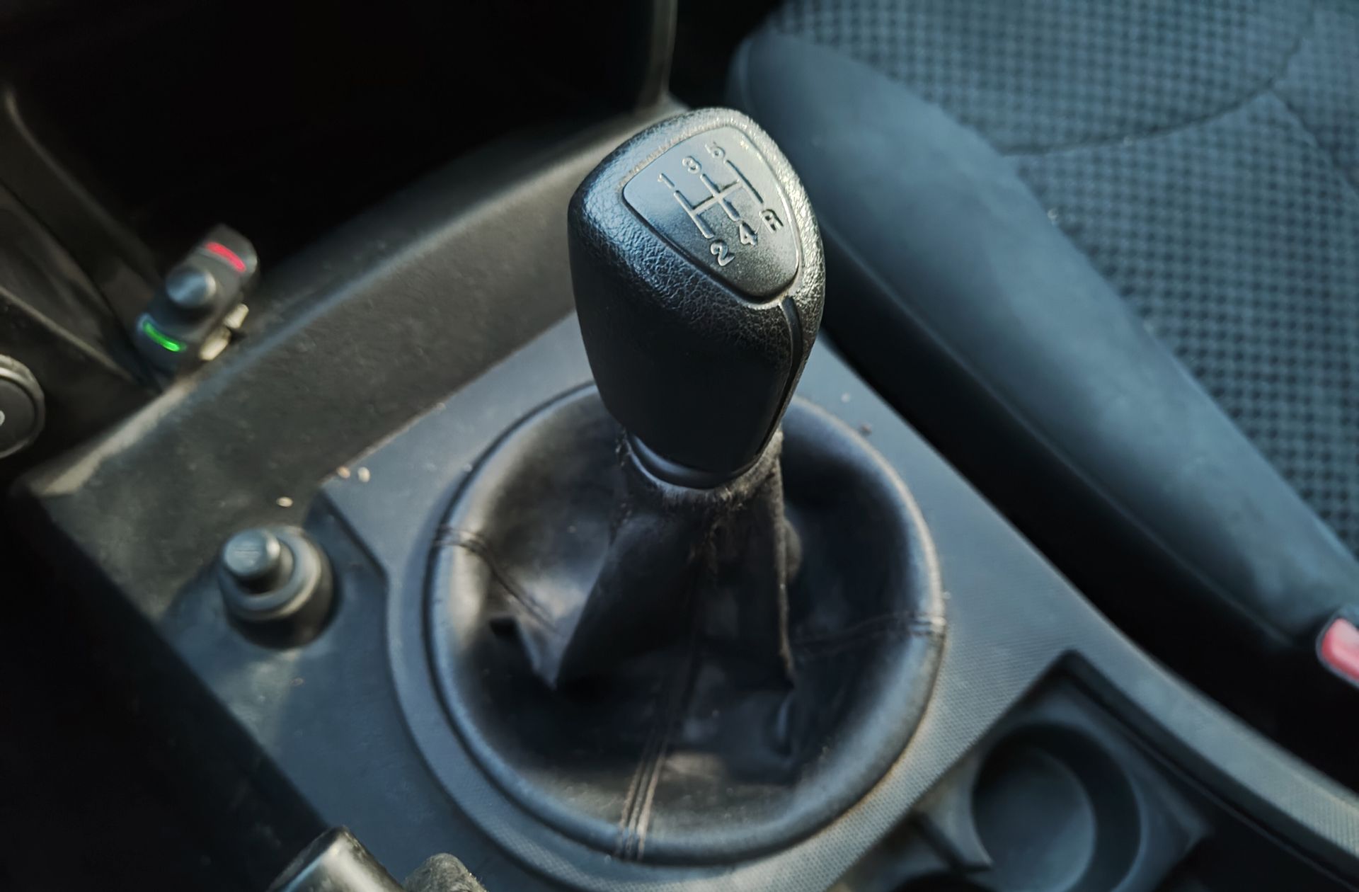 SsangYong Kyron 200 XDI - foto 5