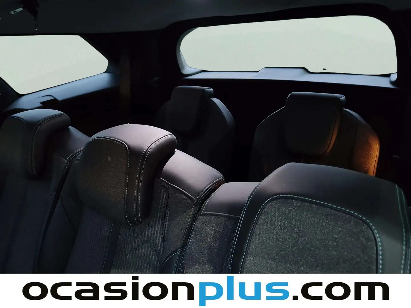 Foto Peugeot 5008 Peugeot 5008 PureTech 130 S&S Allure EAT8 (130 CV)