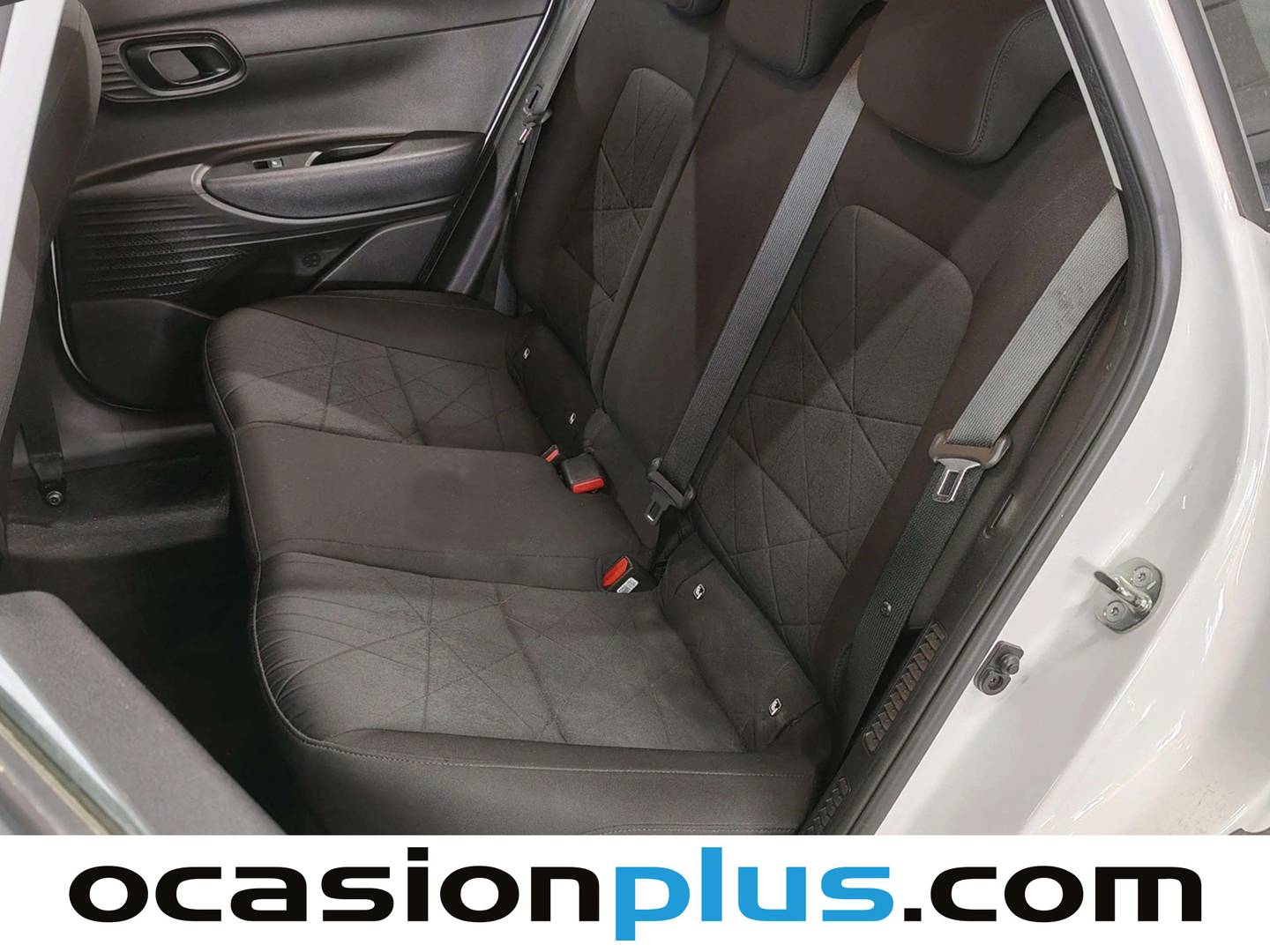 Foto asientos traseros Hyundai Bayon Hyundai Bayon 1.0 TGDI 48V Maxx (100 CV)
