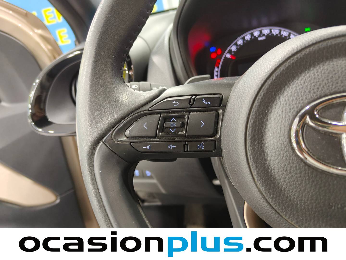 Toyota Aygo X Cross Toyota Aygo X Cross 1.0 VVT-I Undercover CVT (72 CV) seminuevo