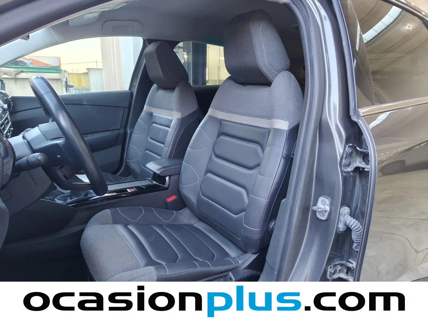 Foto Citroën C4 Citroen C4 PureTech 130 S&S Shine (130 CV)