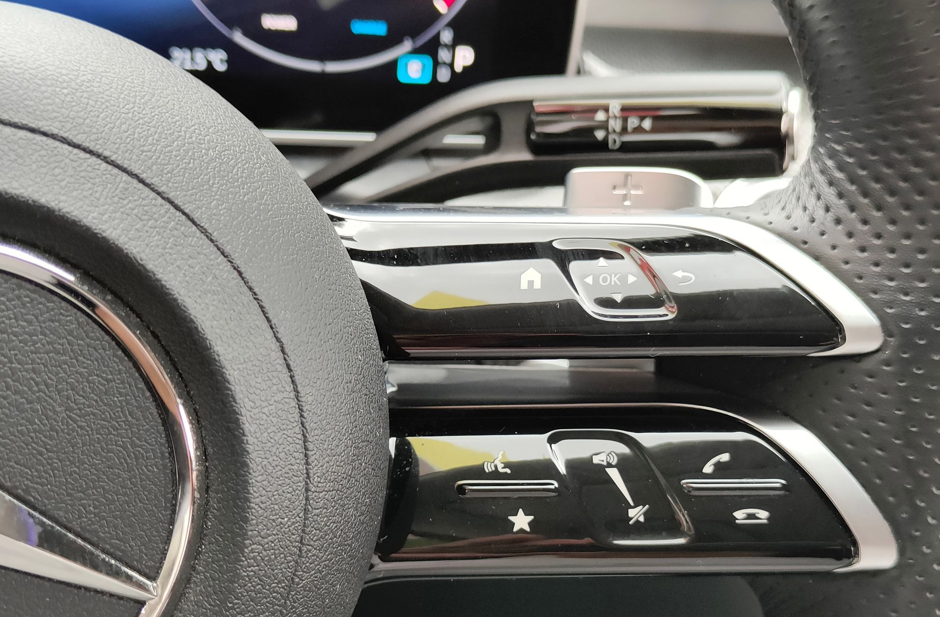 Mercedes-Benz Clase C 220 d Pack AMG - foto 29