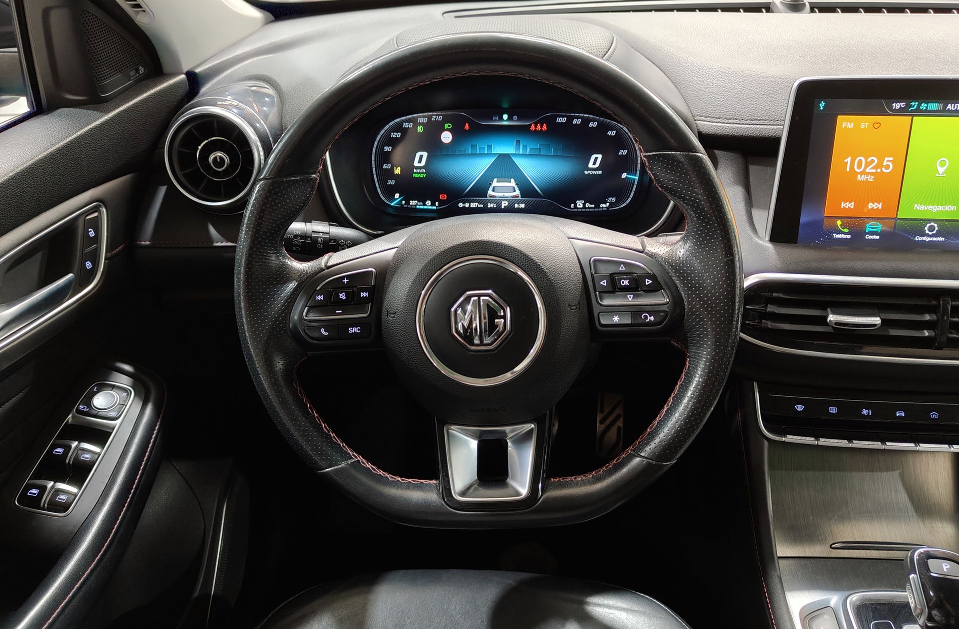 MG EHS 1.5 T-GDi PHEV Luxury - foto 28