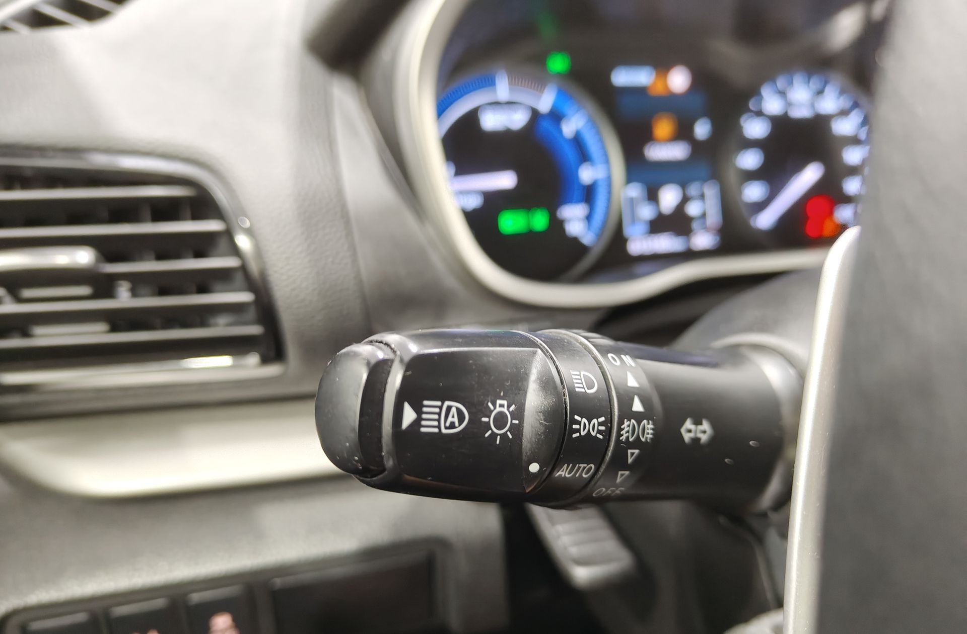 Mitsubishi Eclipse Cross 2.4 PHEV Kaiteki 4WD - foto 25