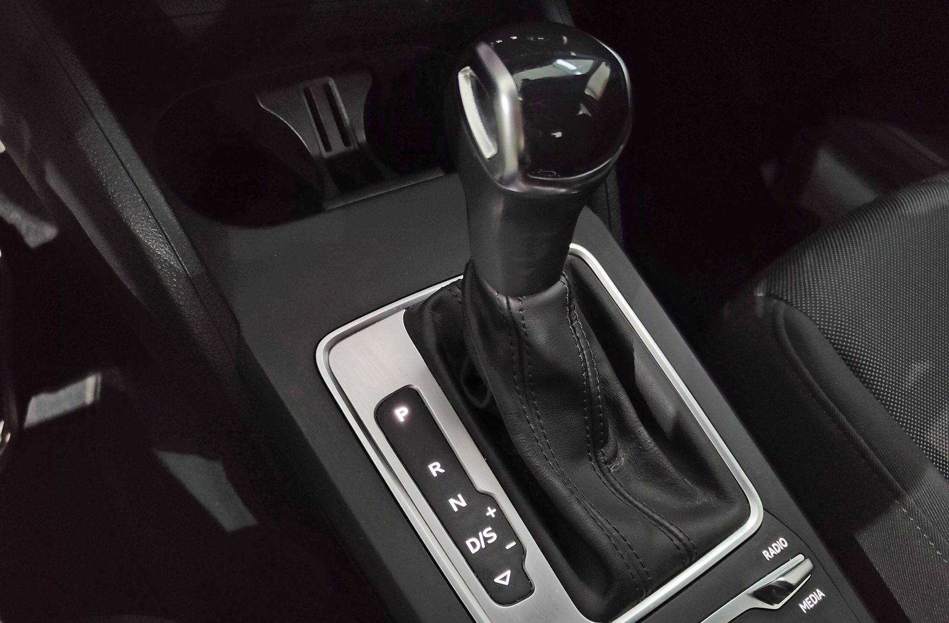 Audi Q2 Advanced 30 TDI S tronic - foto 5