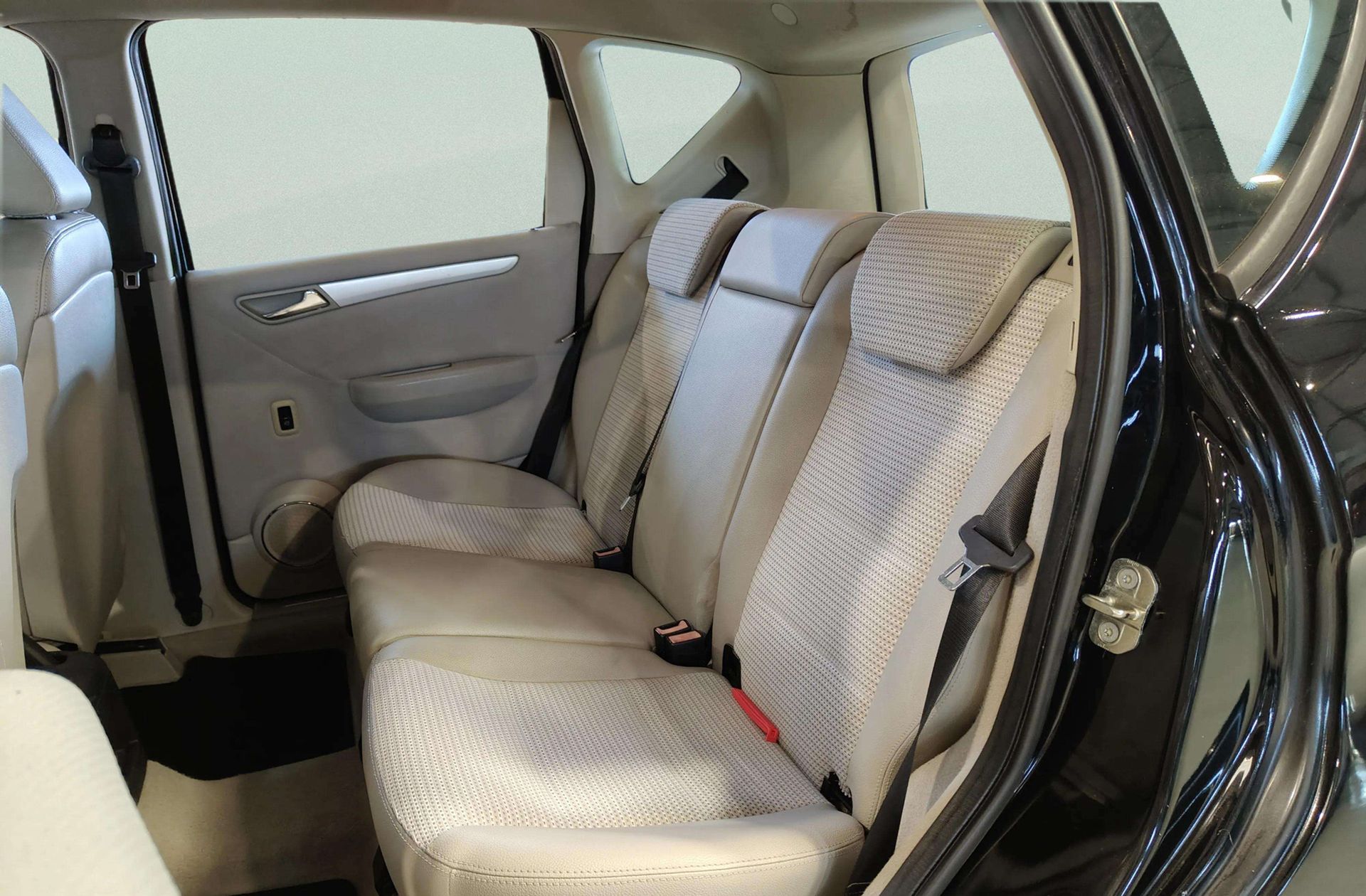 Mercedes-Benz Clase A 180 CDI Avantgarde - foto 8