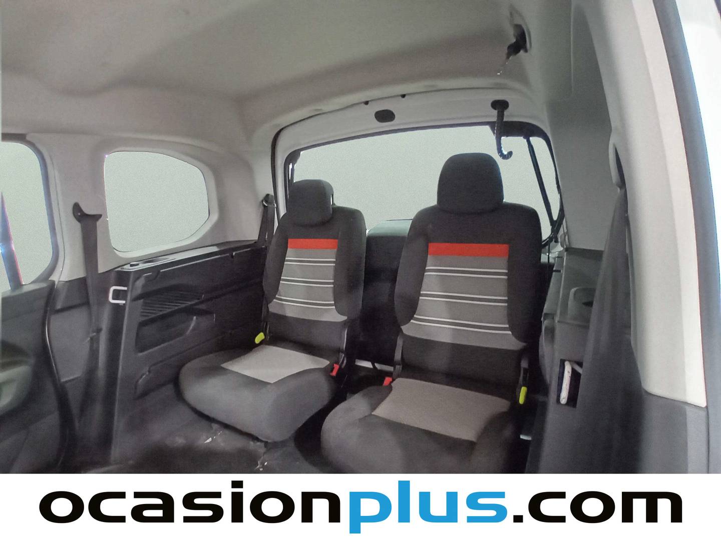Foto asientos delanteros Citroën Berlingo Citroën Berlingo BlueHDi 130 S&S Talla M Shine EAT8 (130 CV) 7 Plazas