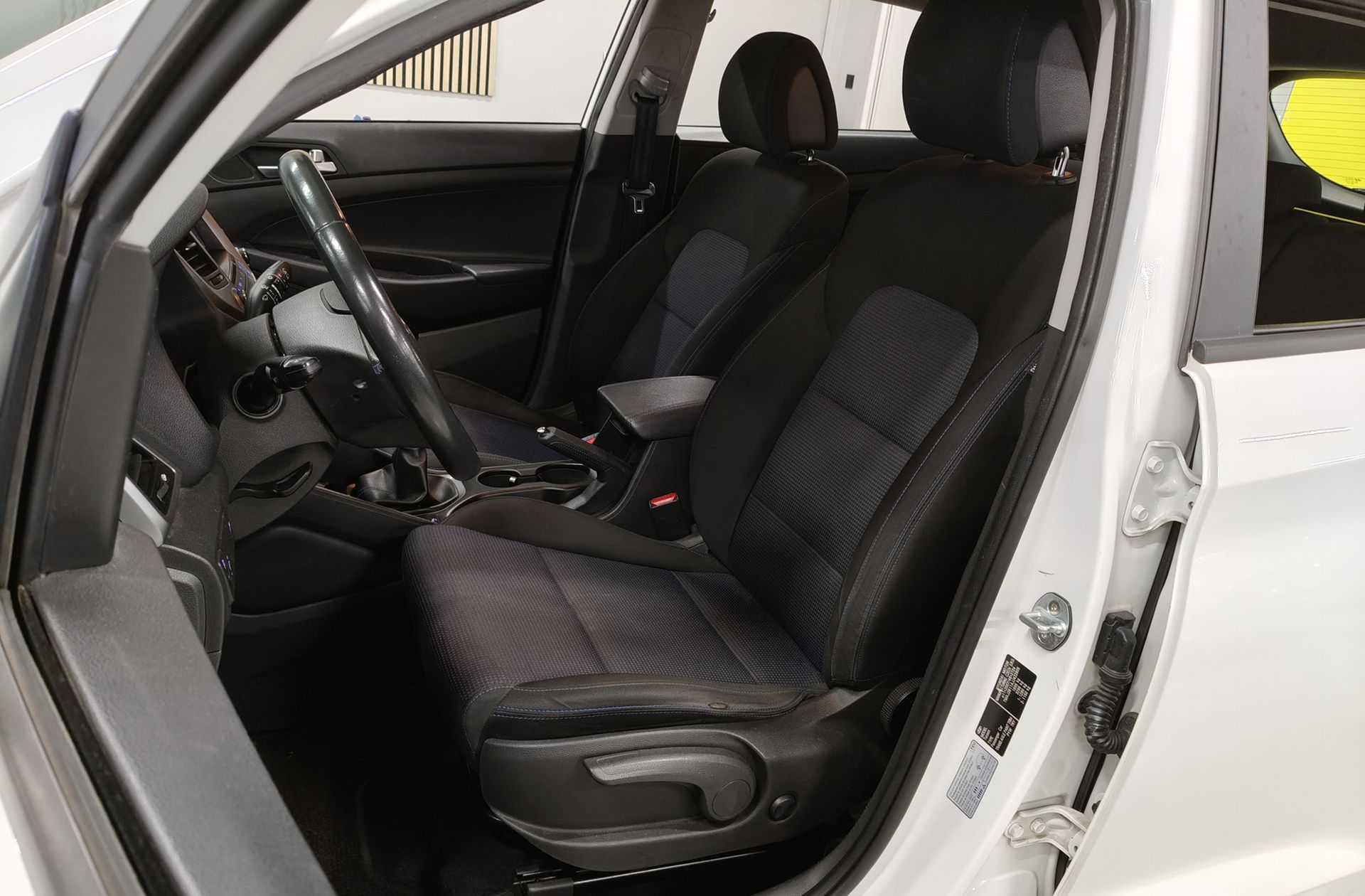 Hyundai Tucson 1.6 GDI BlueDrive 25 Aniversario 4x2 - foto 10