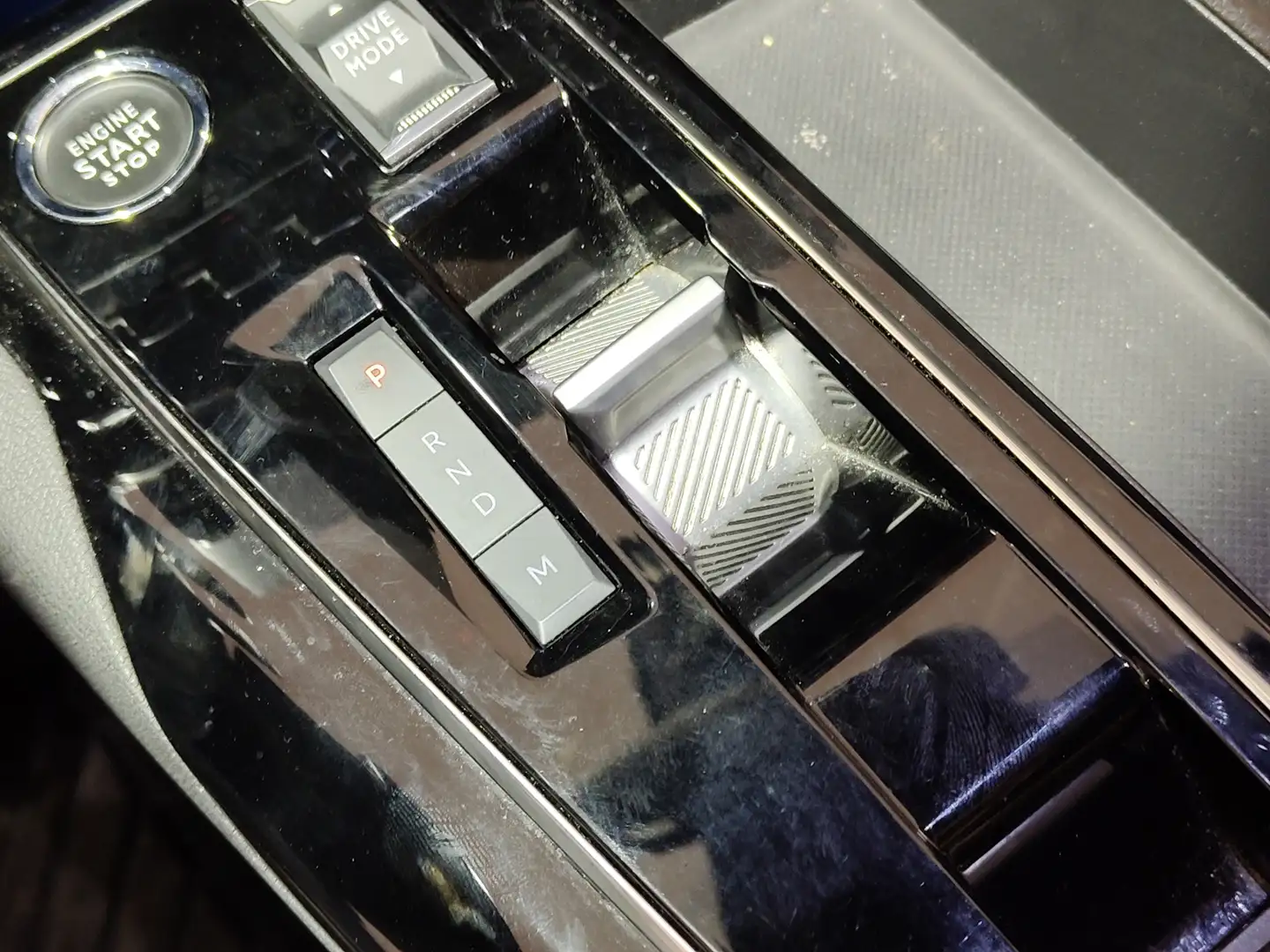 Foto Peugeot 5008 Peugeot 5008 PureTech 130 S&S Allure Pack EAT8 (130 CV) 7 Plazas