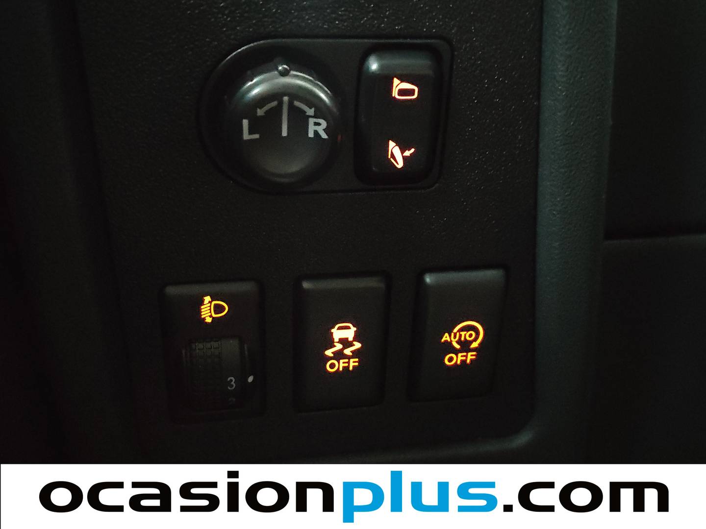 Extras y acabados del Nissan QASHQAI Nissan Qashqai dCi 130 S&S Acenta 4x2 (130 CV)