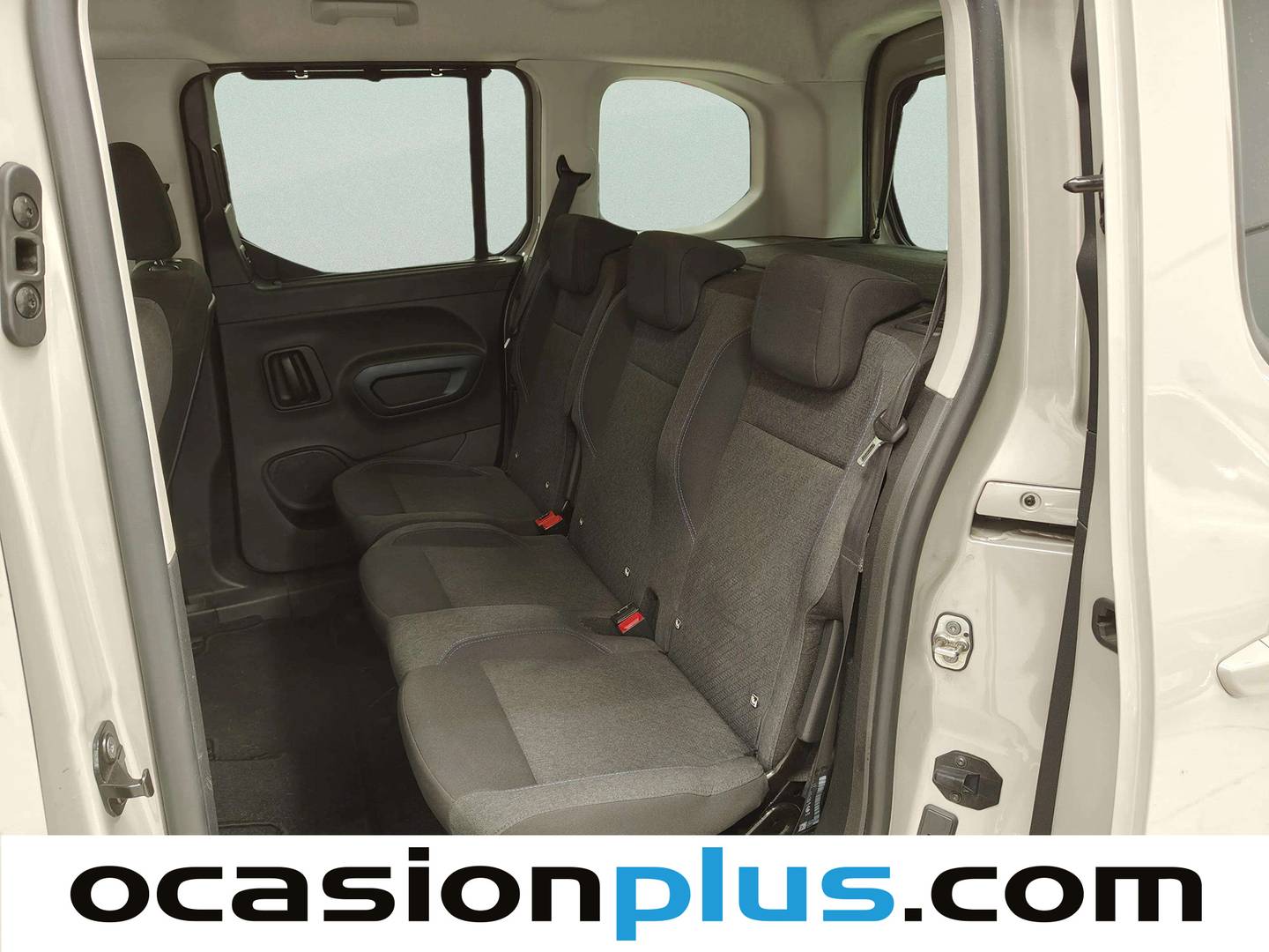 Foto asientos traseros Peugeot Rifter Peugeot Rifter PureTech 130 Allure Pack Standard EAT8 (130 CV)