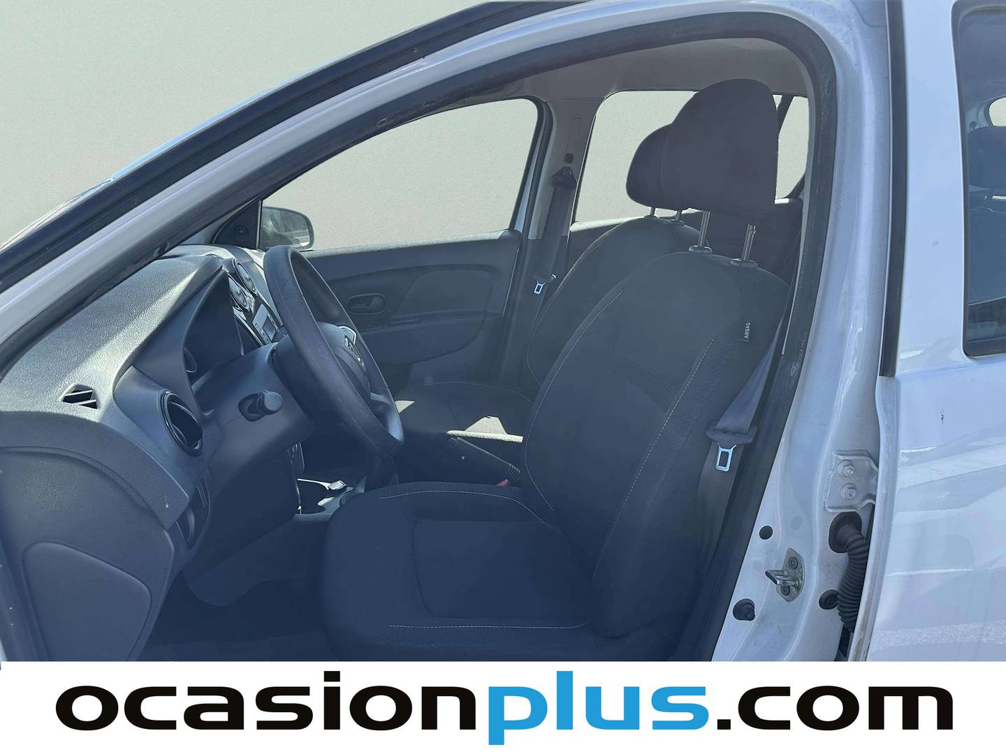 Foto asientos delanteros Dacia Sandero Dacia Sandero Essential 1.0  (73 CV)