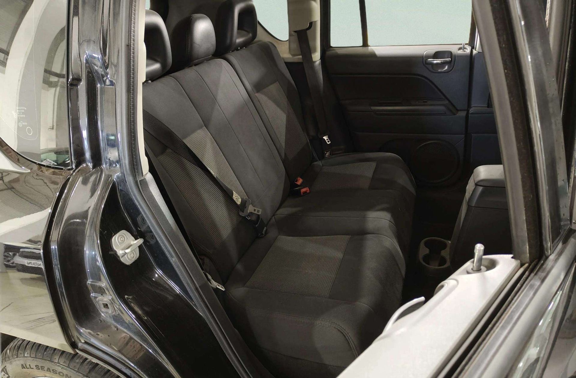 Jeep Compass 2.2 CRD Sport 4x2 - foto 13