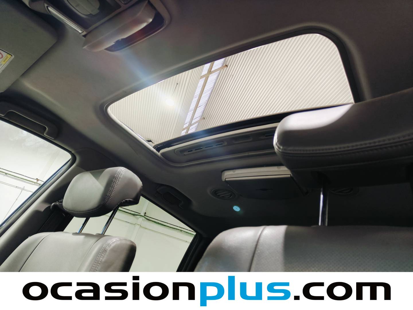 Equipamiento del SsangYong Rodius SsangYong Rodius 270 Xdi Limited (155 CV) 7 PLAZAS